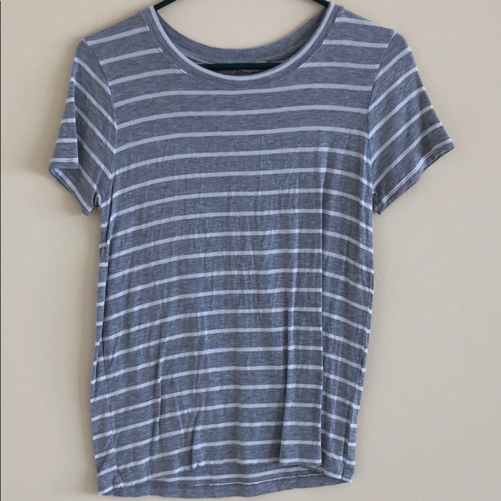 Forever 21 Grey Striped Tshirt